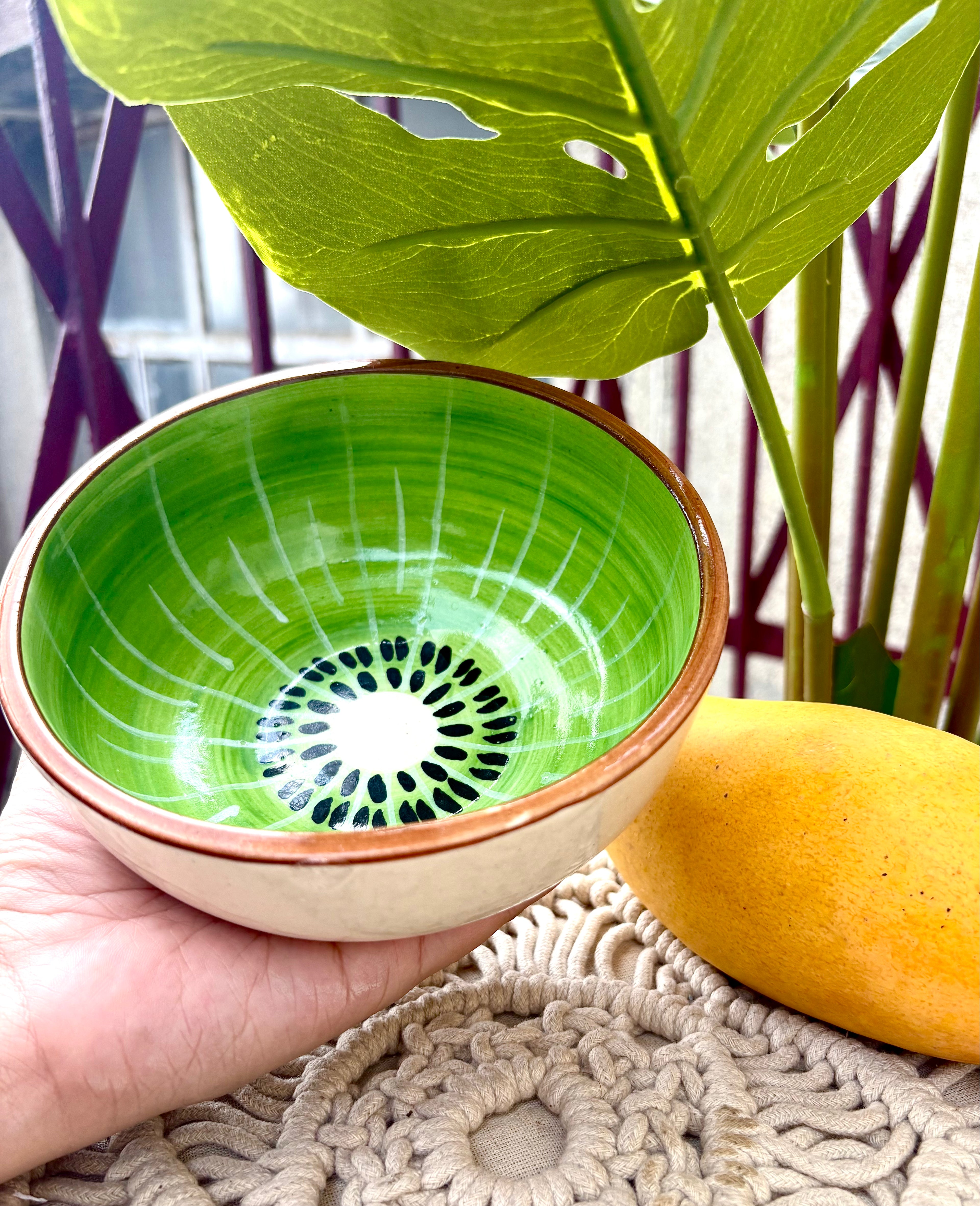 Kiwi Burst Bowl